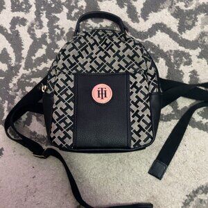 tommy backpack